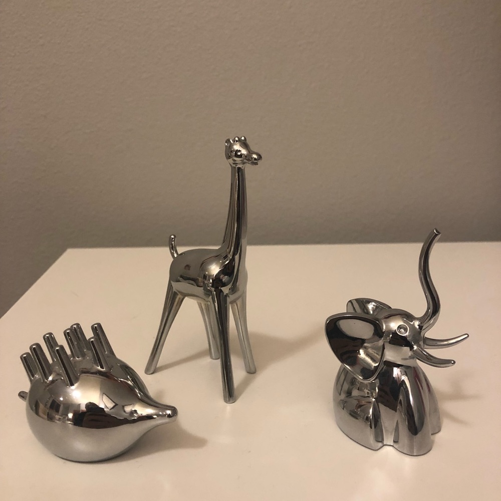 BRAND NEW trio of animal ring holders